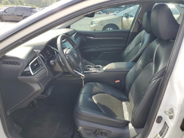  TOYOTA CAMRY 2018 Белый