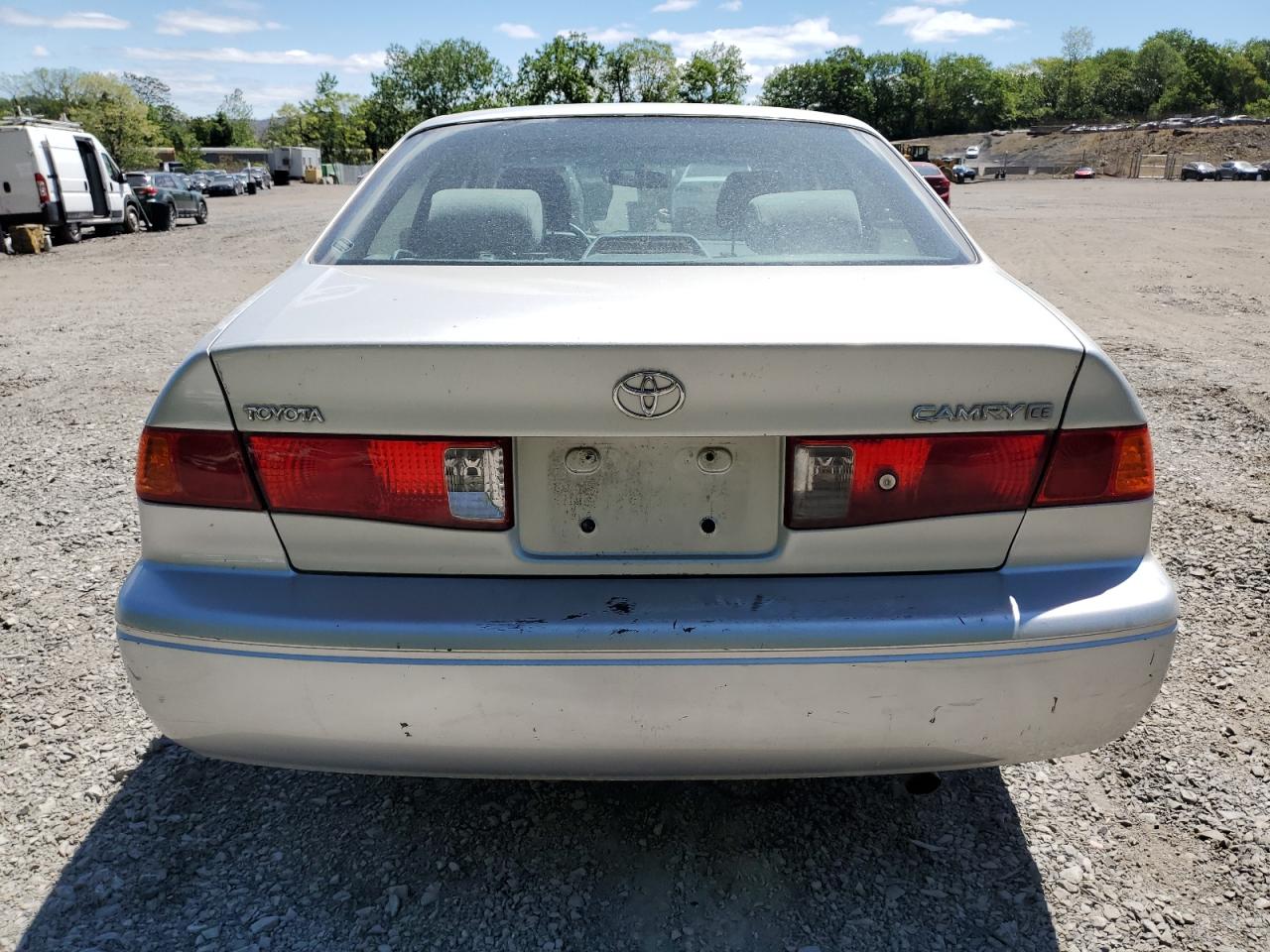 2000 Toyota Camry Ce VIN: 4T1BG22KXYU657936 Lot: 57280385