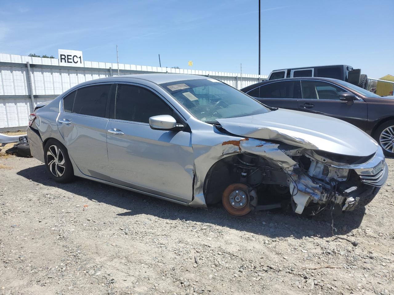 1HGCR2F32HA187572 HONDA ACCORD 2017