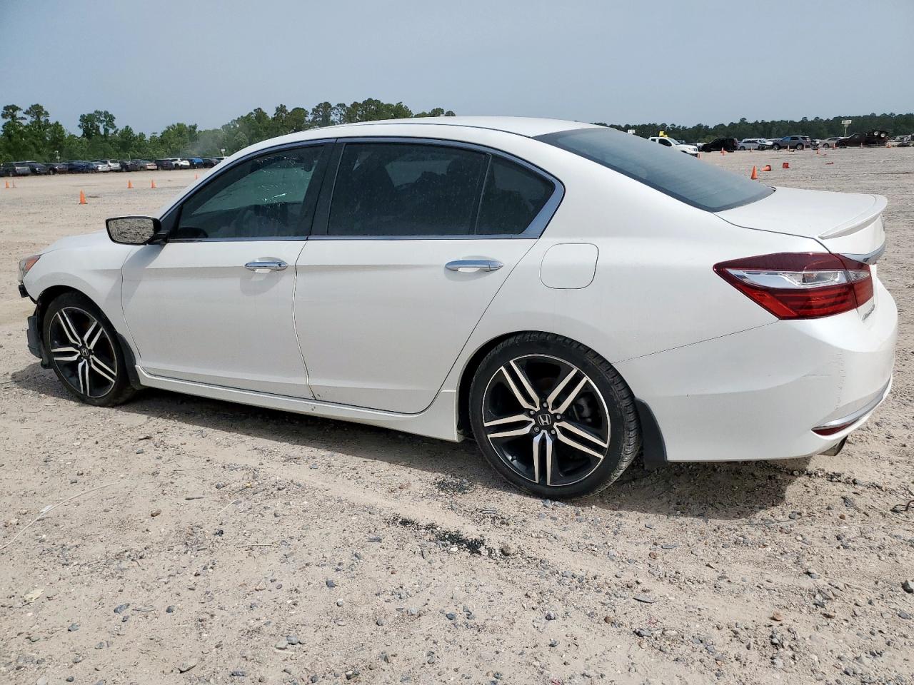 1HGCR2F6XGA075787 HONDA ACCORD 2016