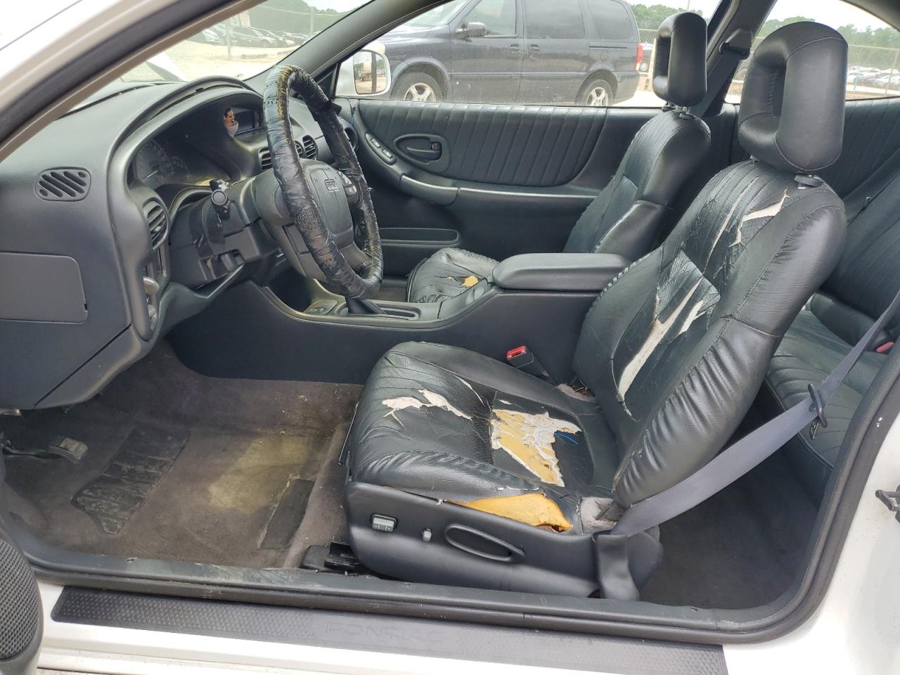 1997 Pontiac Grand Prix Gtp VIN: 1G2WP1210VF302883 Lot: 57318685