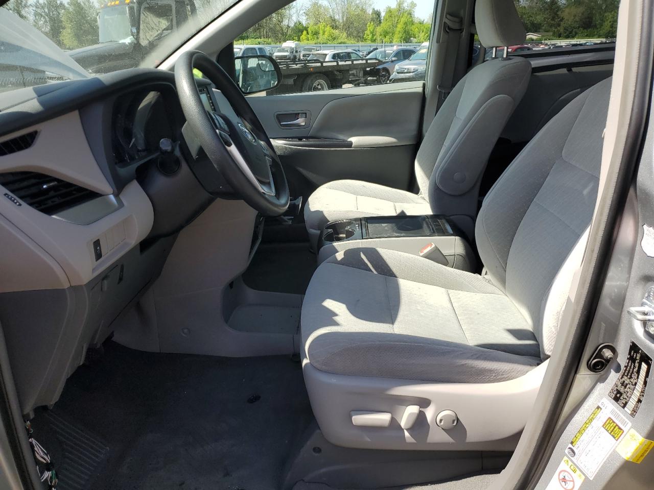 5TDKZ3DC2KS011179 TOYOTA All Models 2019