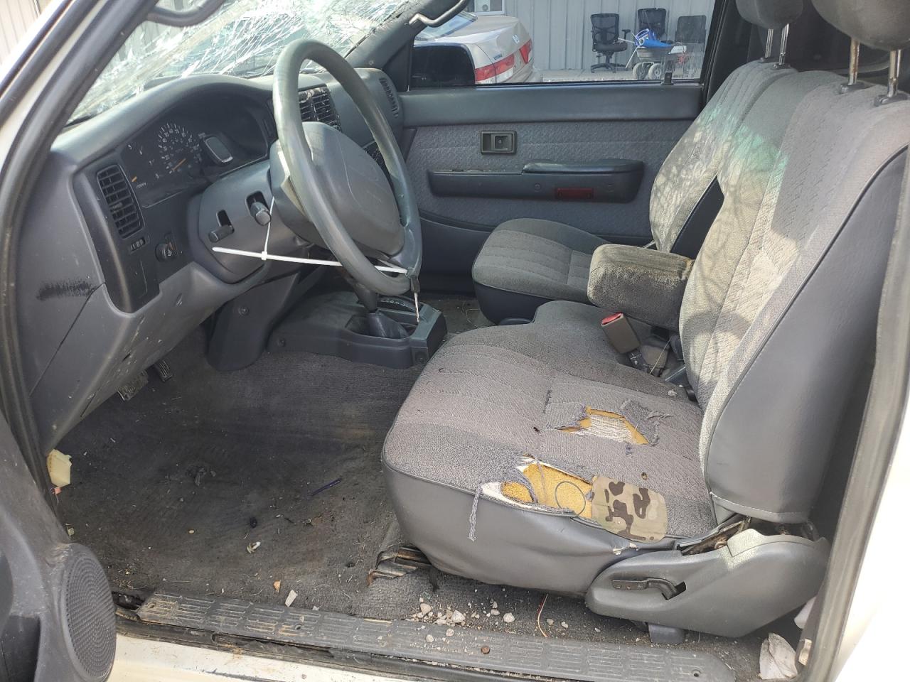 1997 Toyota Tacoma Xtracab VIN: 4TAWN72N9VZ220491 Lot: 56366725