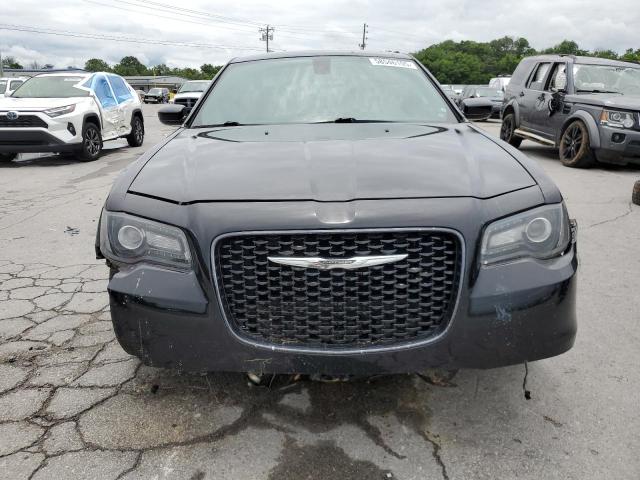 CHRYSLER 300 2018 Czarny