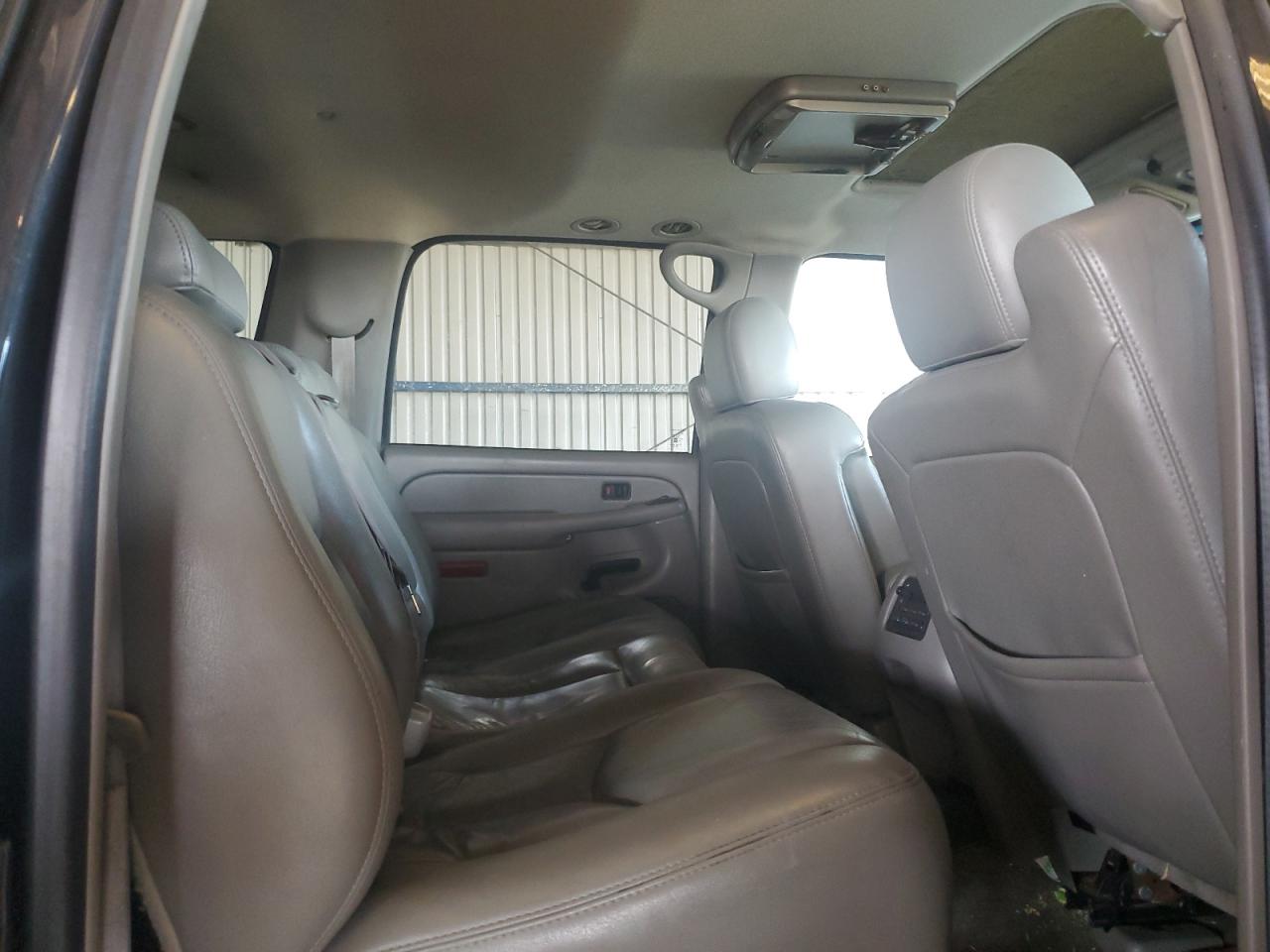 2005 Chevrolet Suburban K1500 VIN: 3GNFK16ZX5G144763 Lot: 57498535