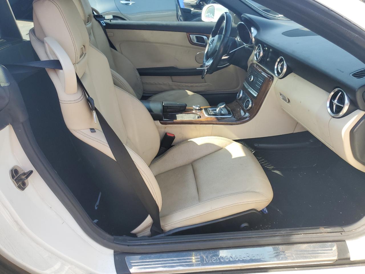 2017 Mercedes-Benz Slc 300 VIN: WDDPK3JAXHF128973 Lot: 56991845