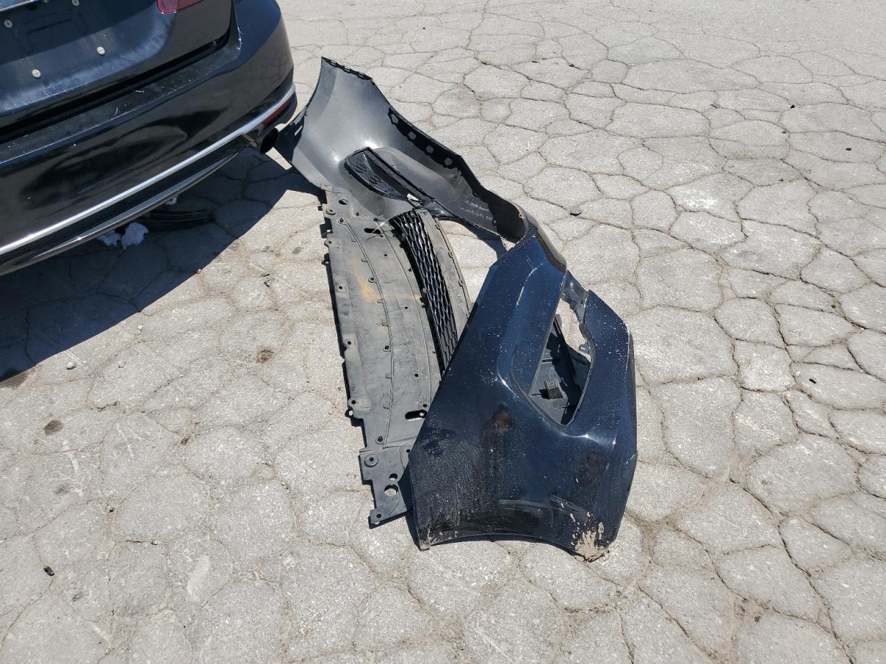 1HGCR2F33HA084838 HONDA ACCORD 2017