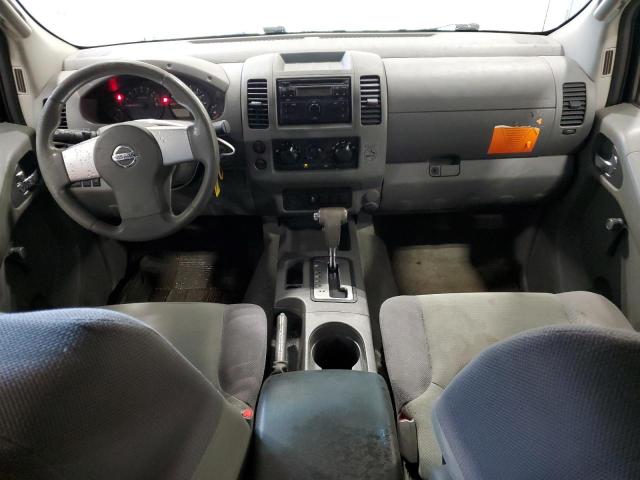 Pickups NISSAN FRONTIER 2013 White