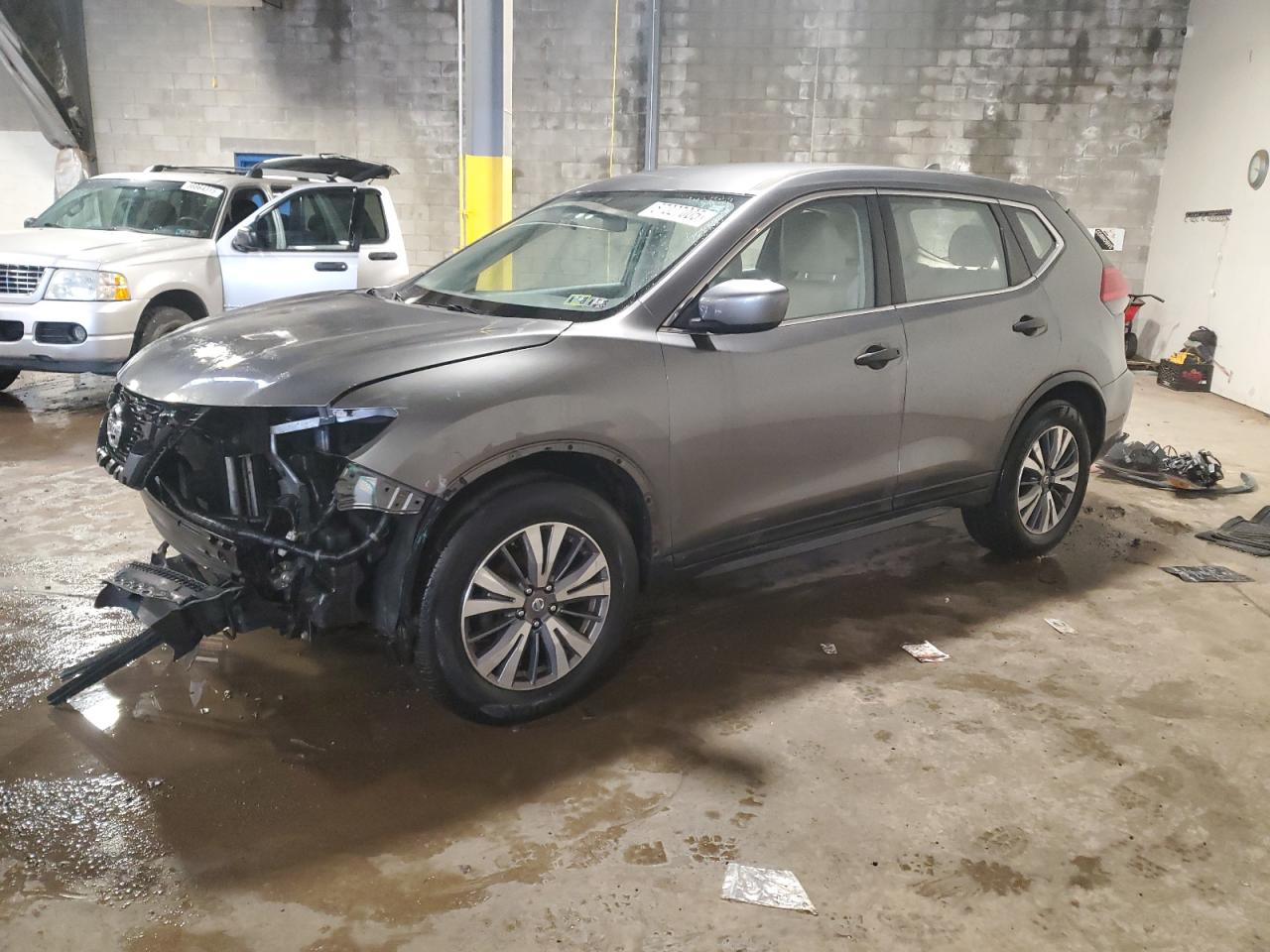 JN8AT2MV1HW002642 NISSAN ROGUE 2017