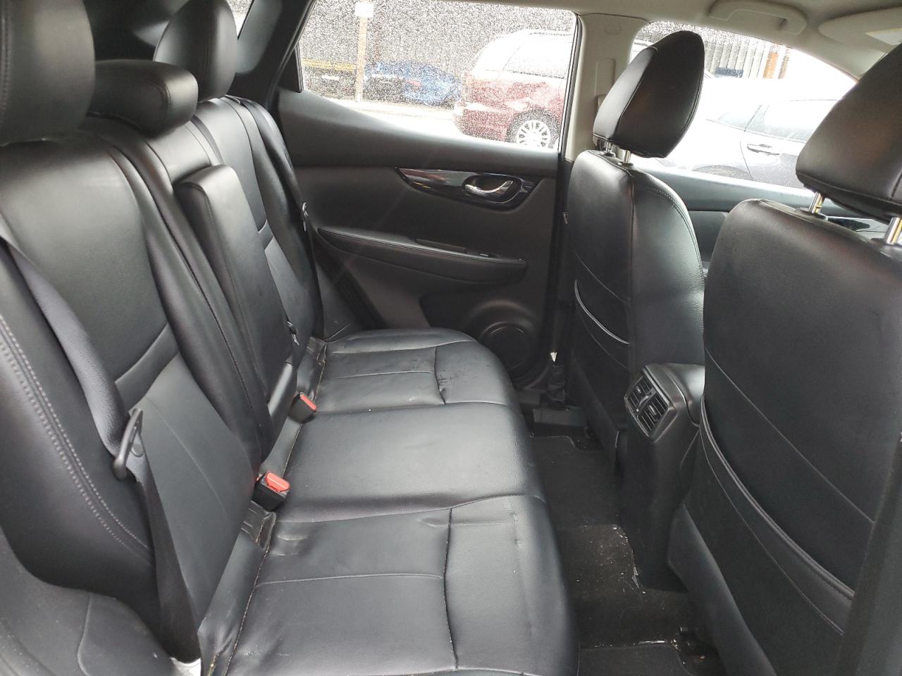 JN1BJ1CP8HW024742 NISSAN ROGUE 2017