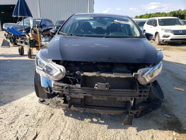  NISSAN VERSA 2022 Czarny