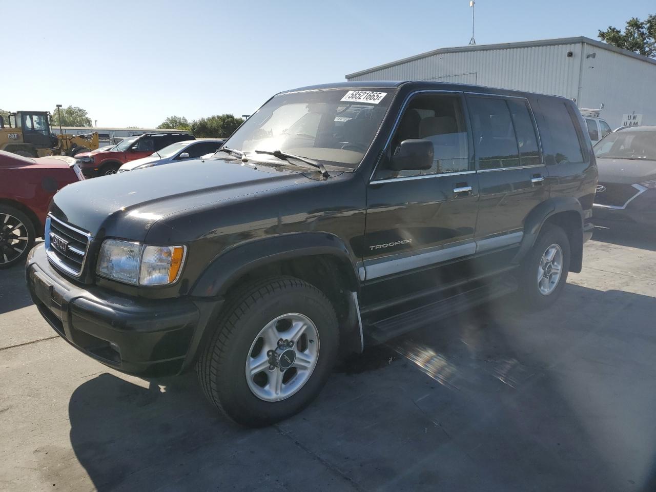 1999 Isuzu Trooper S на продаже в Sacramento, CA - Minor Dent/Scratches