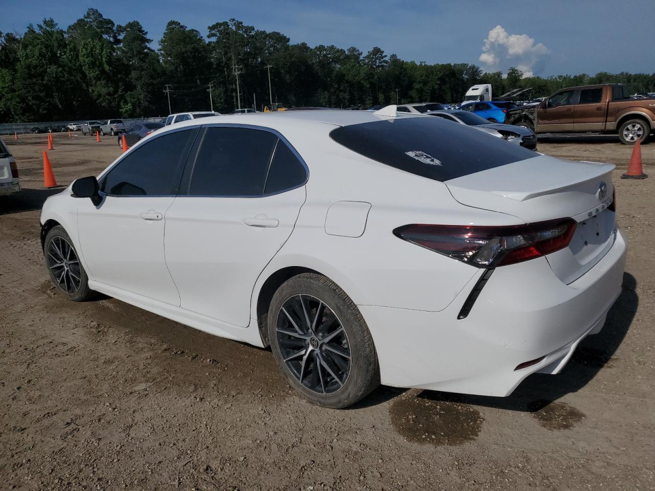 4T1G11AK0NU671648 TOYOTA CAMRY 2022