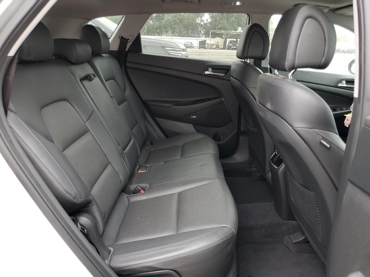 2018 Hyundai Tucson Value VIN: KM8J33A28JU720472 Lot: 57458085
