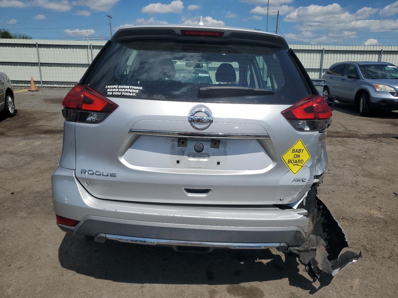 KNMAT2MV7HP548464 NISSAN ROGUE 2017