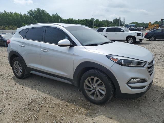 Паркетники HYUNDAI TUCSON 2017 Сріблястий