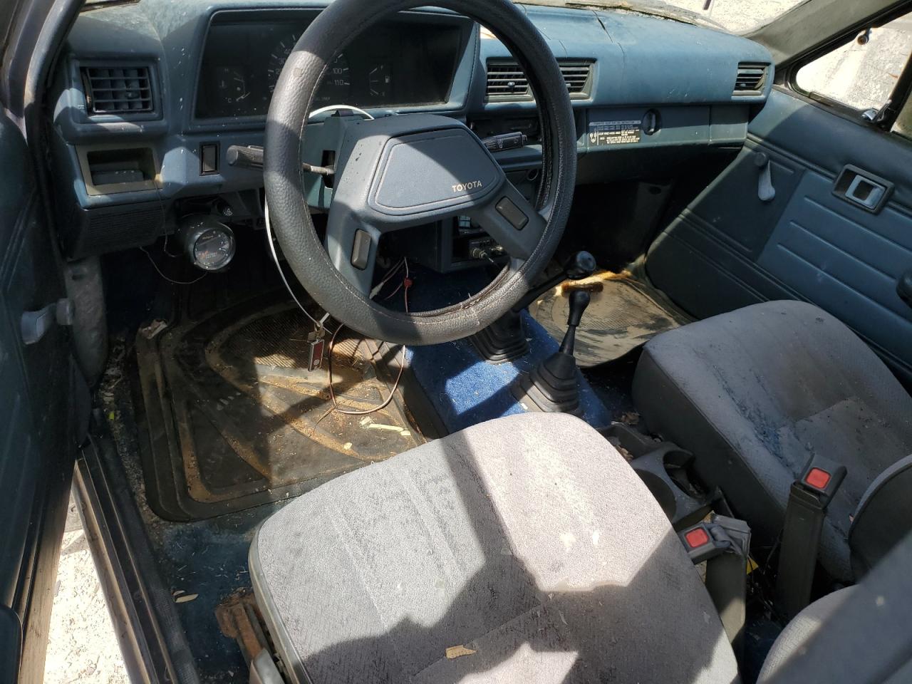 1988 Toyota Pickup Xtracab Rn67 Dlx VIN: JT4RN67P2J8010112 Lot: 55877335
