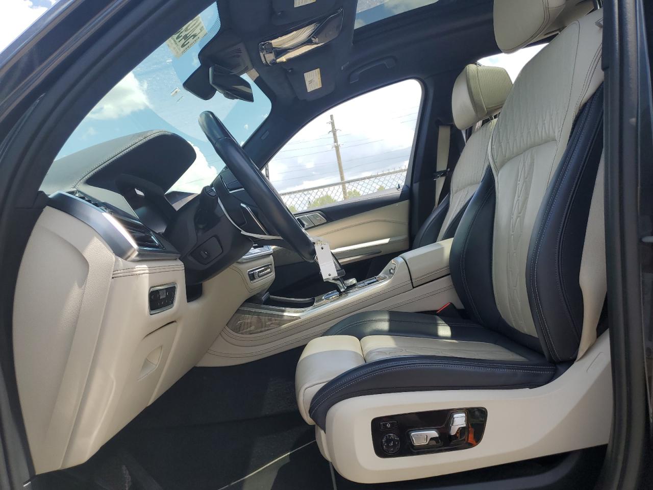 2019 BMW X7 xDrive50I VIN: 5UXCX4C55KLB39891 Lot: 54936275