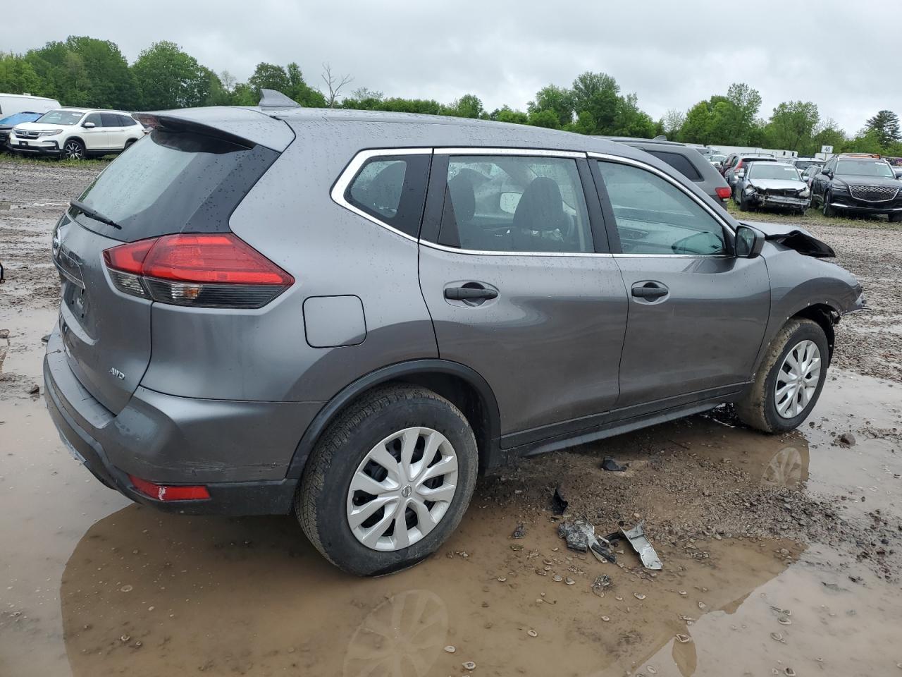 KNMAT2MV8HP512122 NISSAN ROGUE 2017