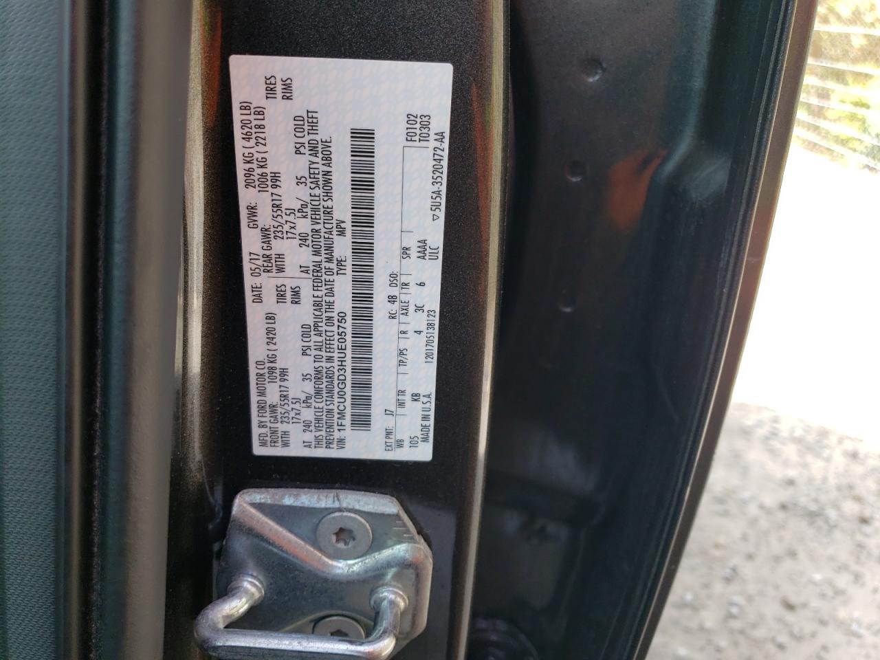 1FMCU0GD3HUE05750 FORD ESCAPE 2017