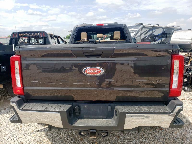  FORD F350 2024 Czarny