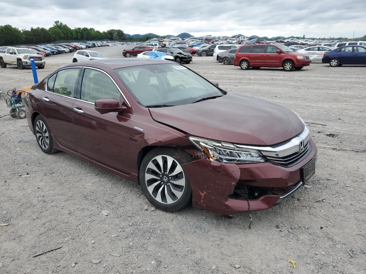 JHMCR6F76HC016657 HONDA ACCORD 2017