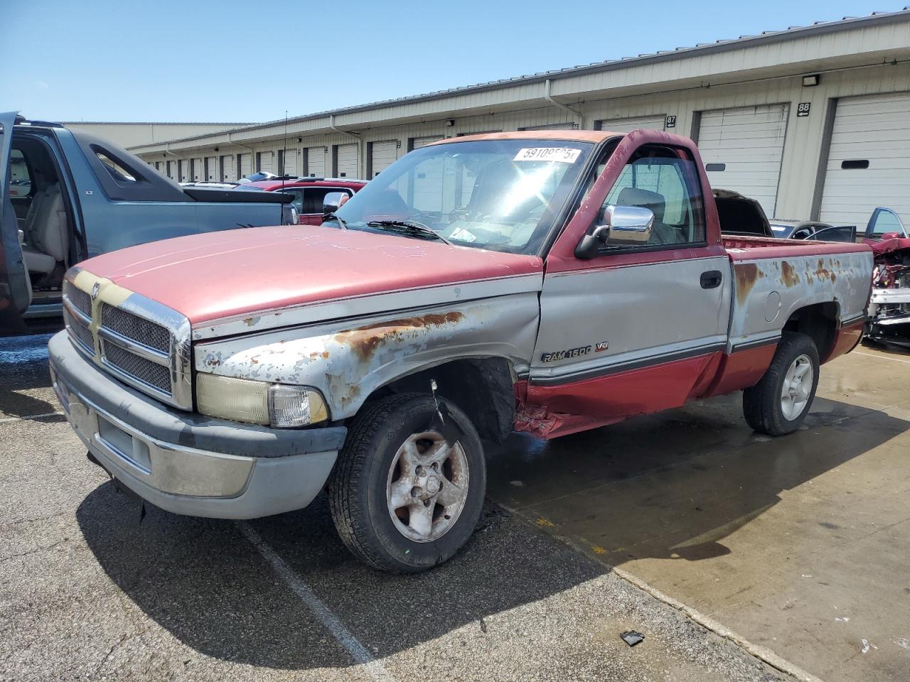 1997 Dodge Ram 1500 for Sale in Louisville, KY - Front End