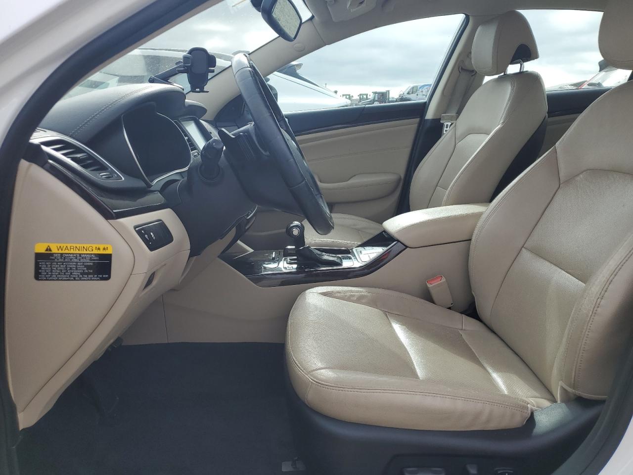 2022 Kia Cadenza Premium VIN: KNALN4D71F5174214 Lot: 55498035