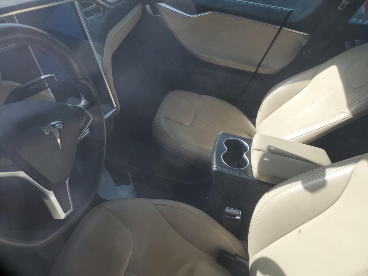 2015 Tesla Model S 85D VIN: 5YJSA1H25FF088801 Lot: 56230395