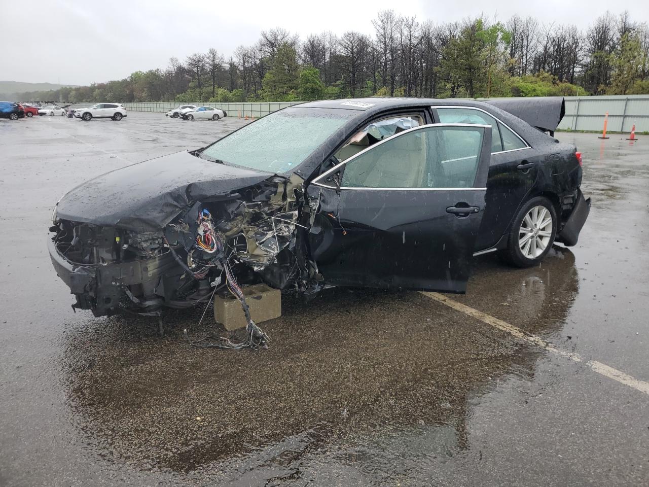 2012 Toyota Camry Hybrid продається в Brookhaven, NY - Front End