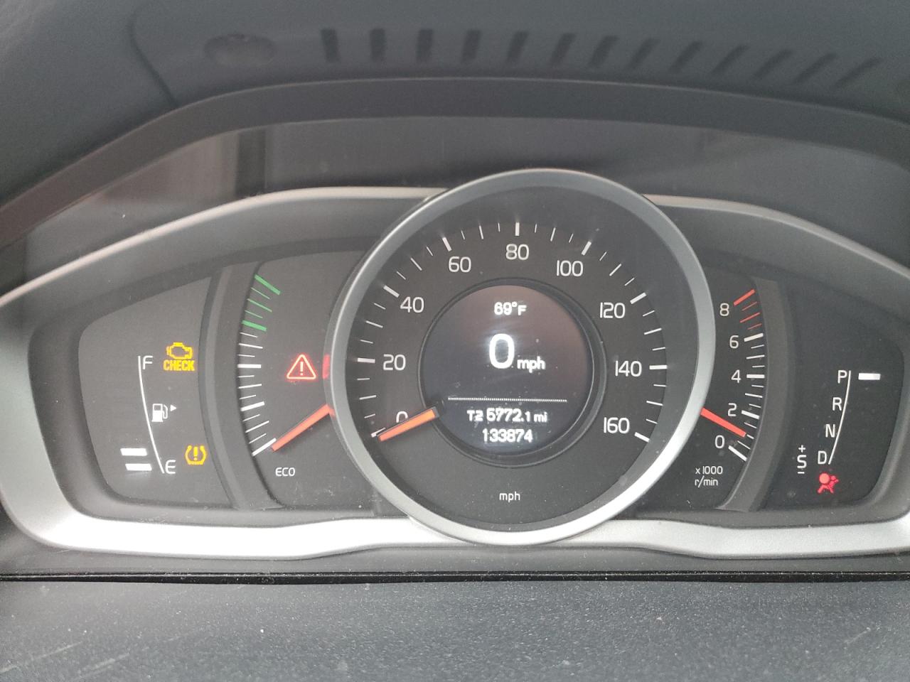 yv140mtl2h2440505 YV140MTL2H2440505 2017 Volvo S60 Dynamic