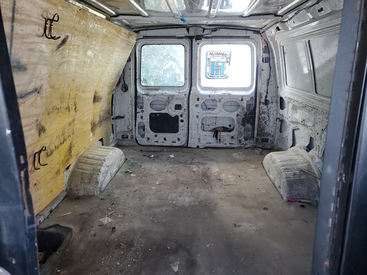 2005 Ford Econoline E250 Van VIN: 1FTNE24W05HA69183 Lot: 55996215