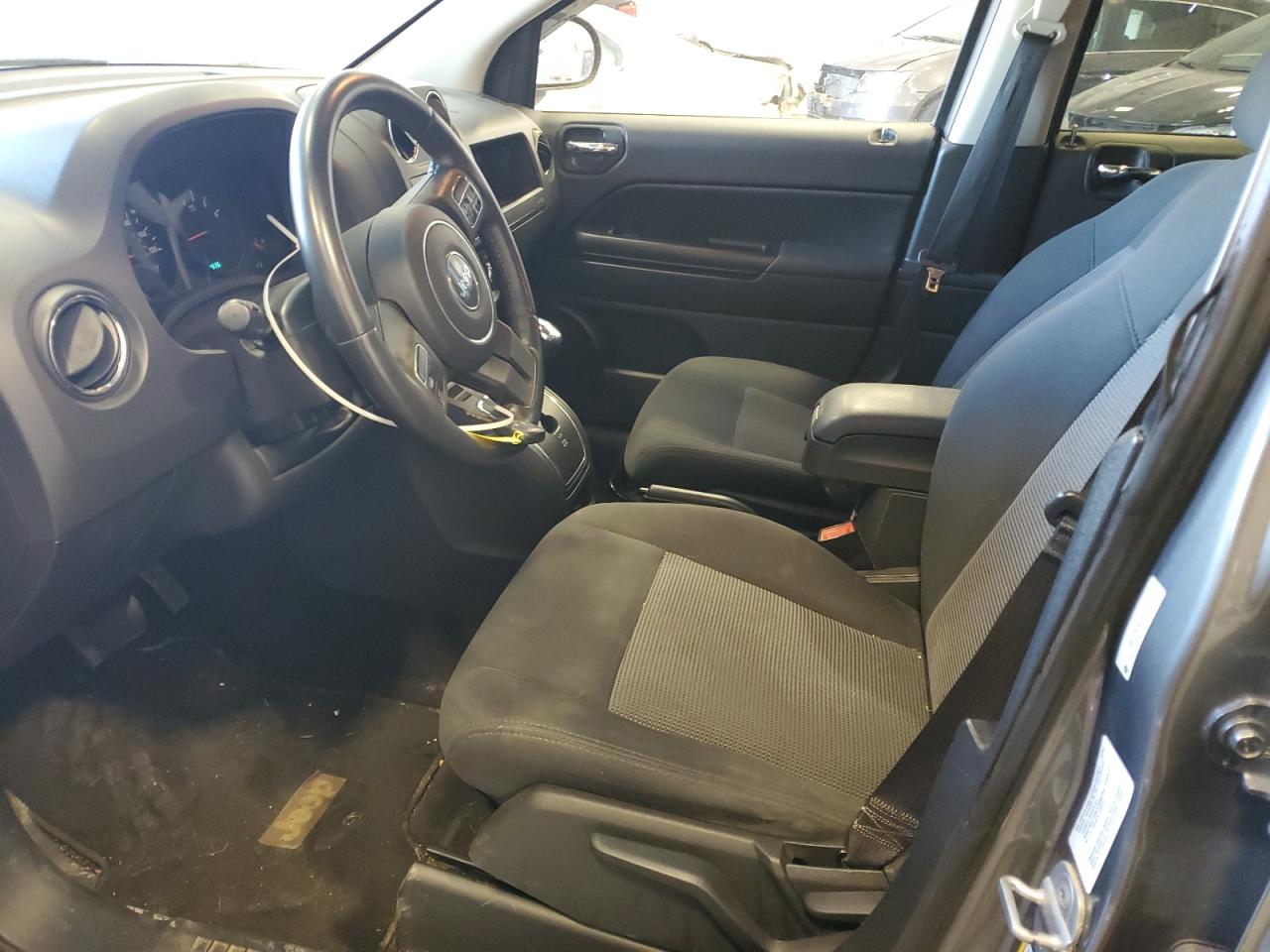2011 Jeep Compass Sport VIN: 1J4NF1FB2BD207210 Lot: 56211175