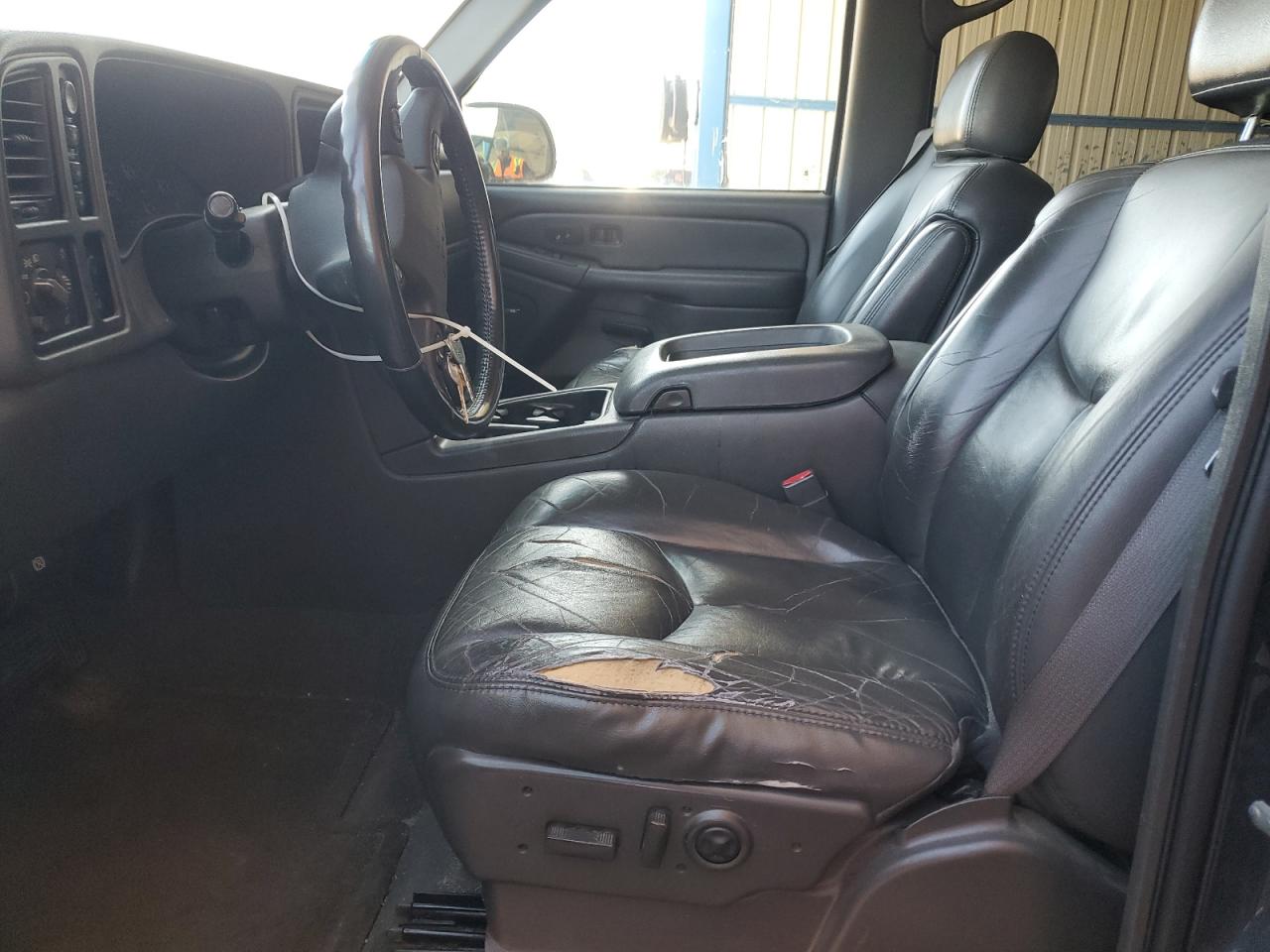 2004 Chevrolet Avalanche K1500 VIN: 3GNEK12T34G218150 Lot: 57082135
