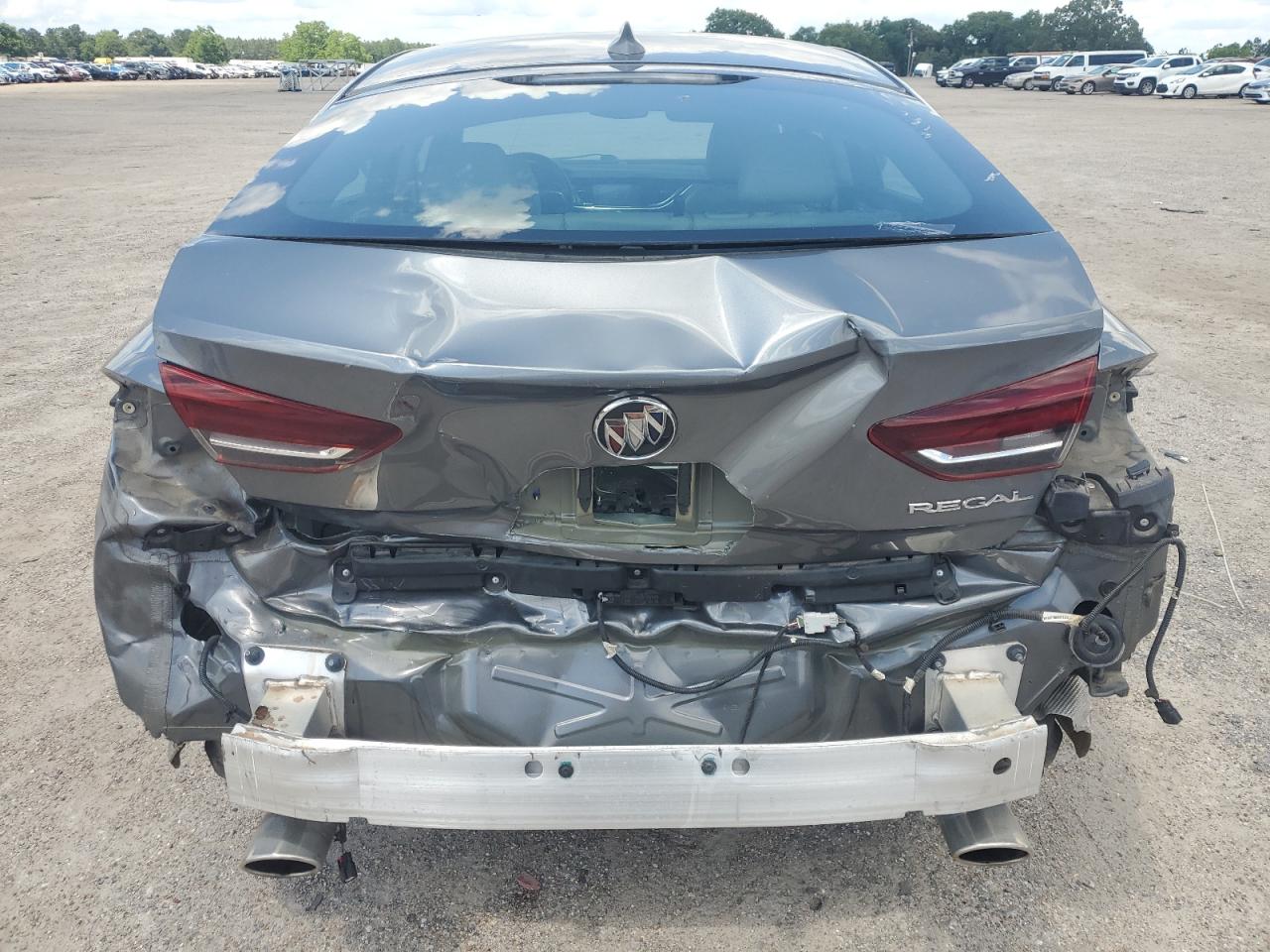 2020 Buick Regal Essence VIN: W04GP6SX2L1009184 Lot: 56456875