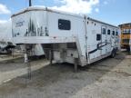 2003 Exiss Horse Trailer იყიდება Lexington-ში, KY - Side