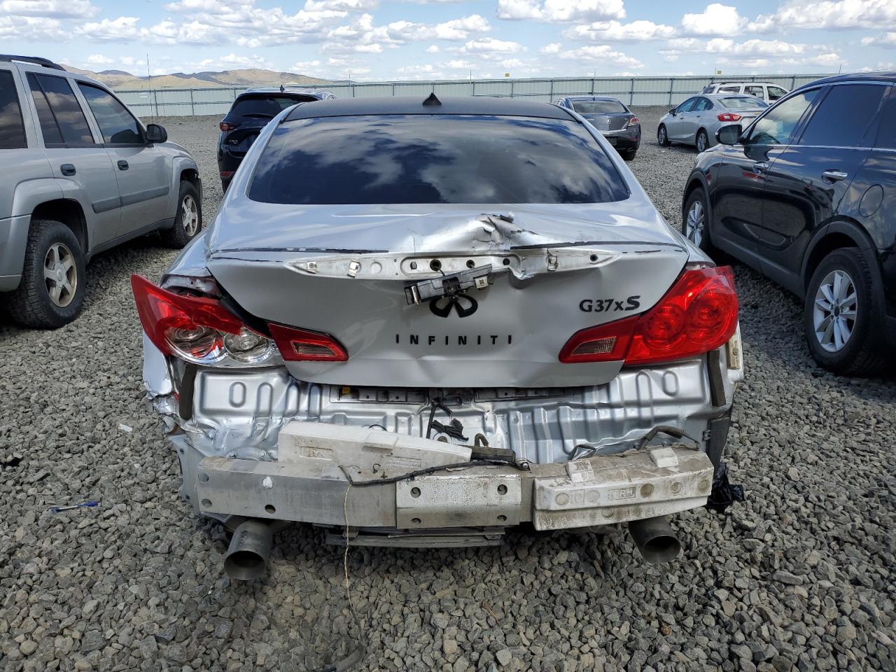 2011 Infiniti G37 VIN: JN1CV6AR9BM352751 Lot: 56555135