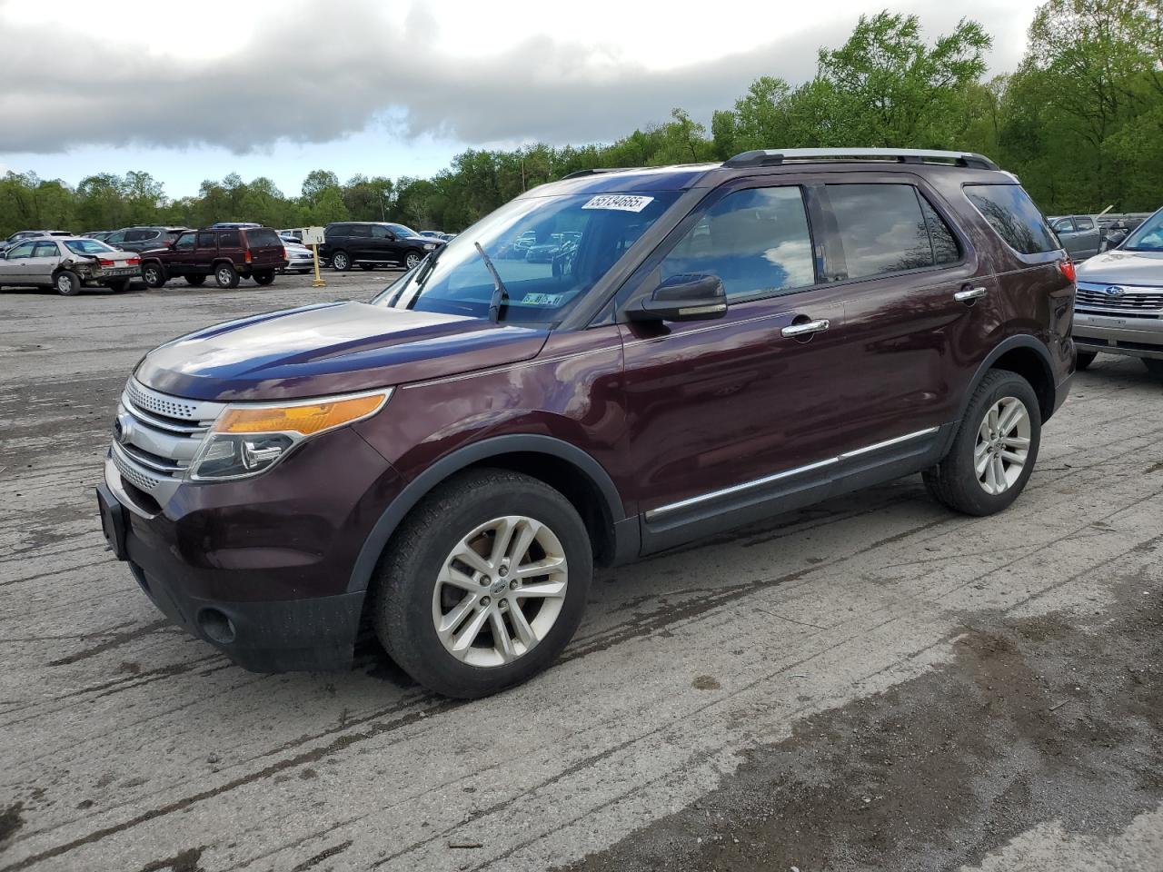 2011 Ford Explorer Xlt for Sale in Ellwood City, PA - Hail