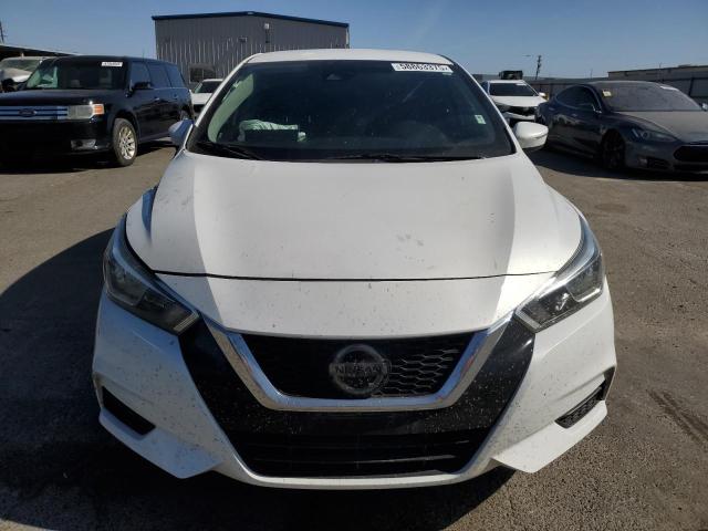  NISSAN VERSA 2021 Білий