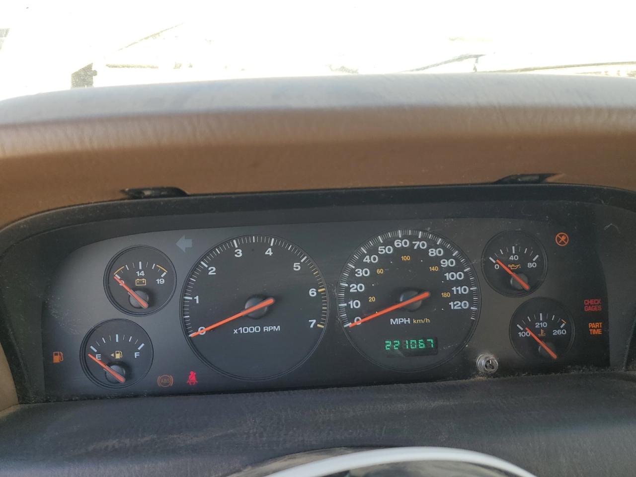 2000 Jeep Grand Cherokee Laredo VIN: 1J4GW48S9YC166354 Lot: 56706075