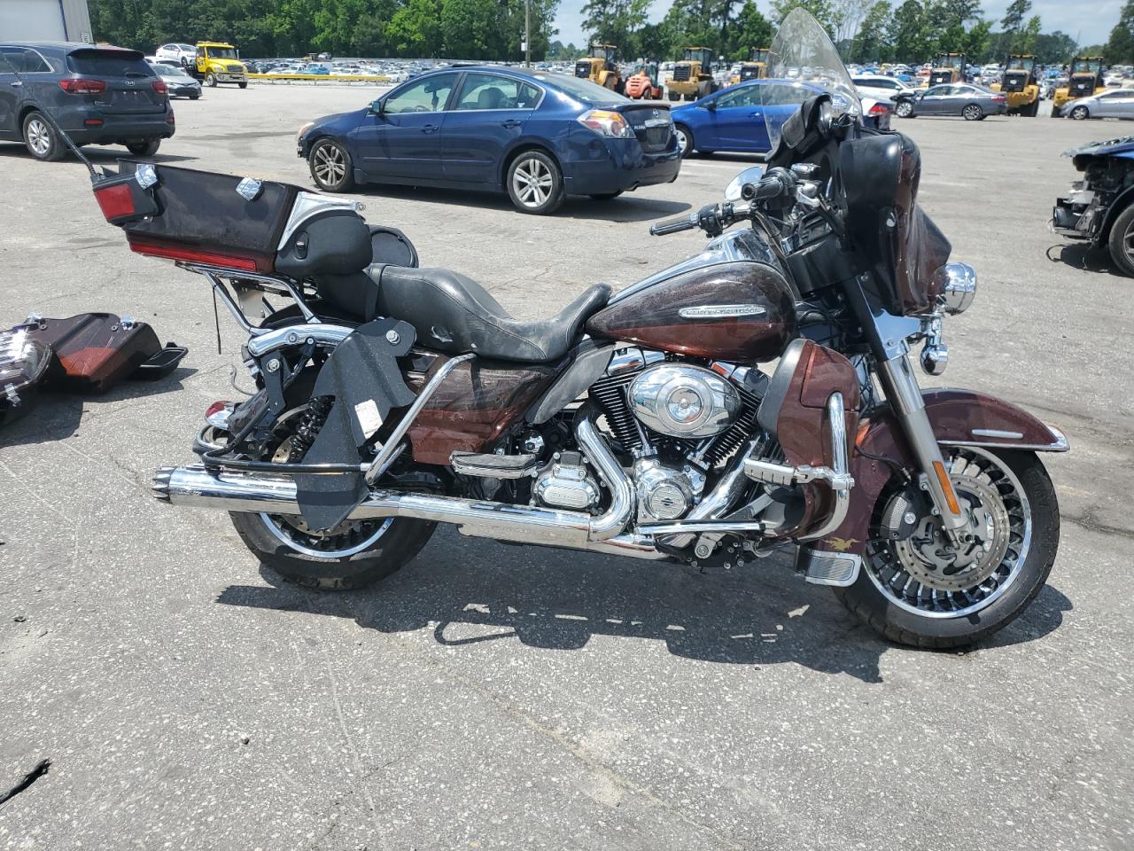 2011 Harley-Davidson Flhtk للبيع في Dunn، NC - All Over