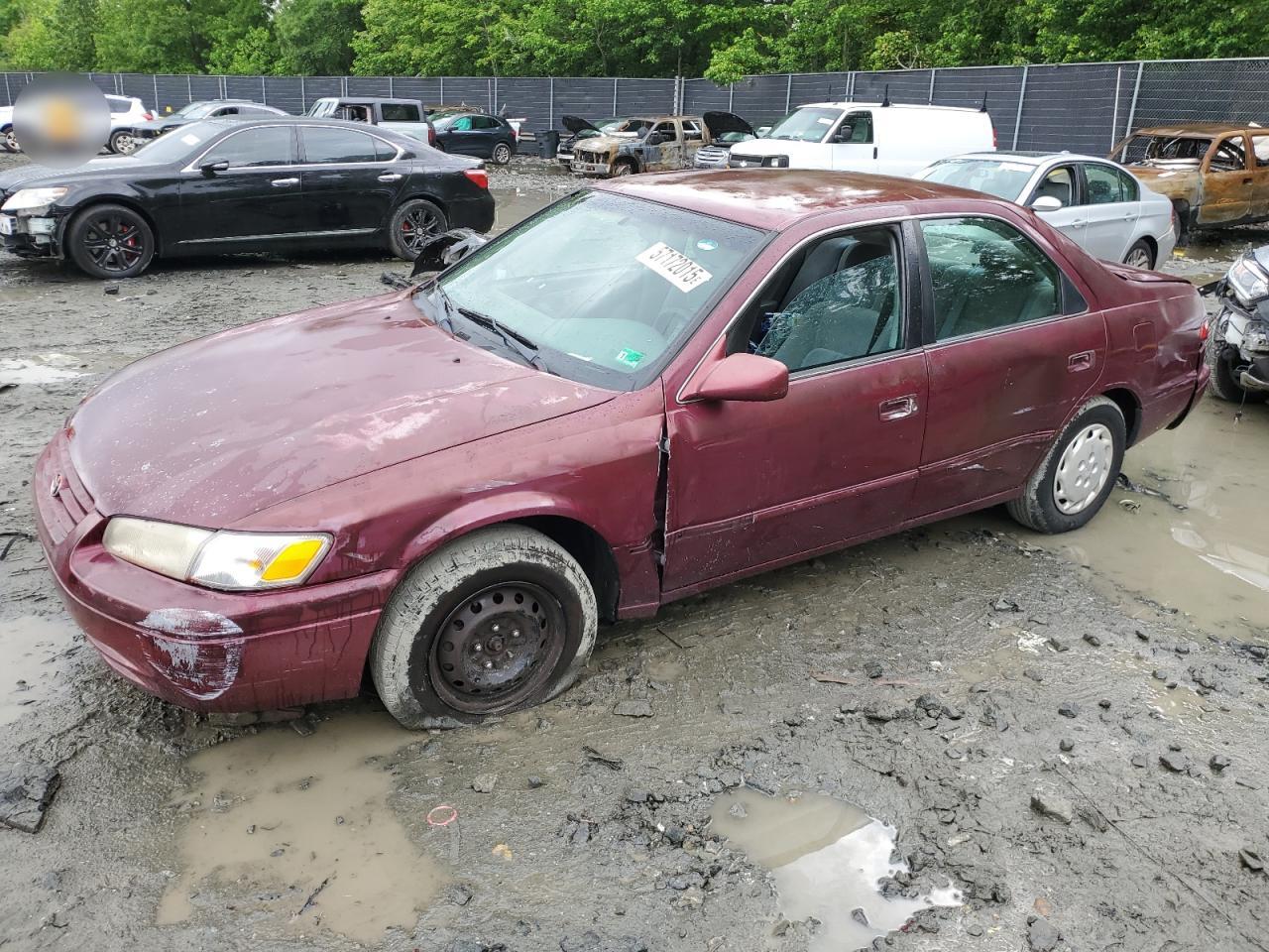 1997 Toyota Camry Ce for Sale in Waldorf, MD - All Over