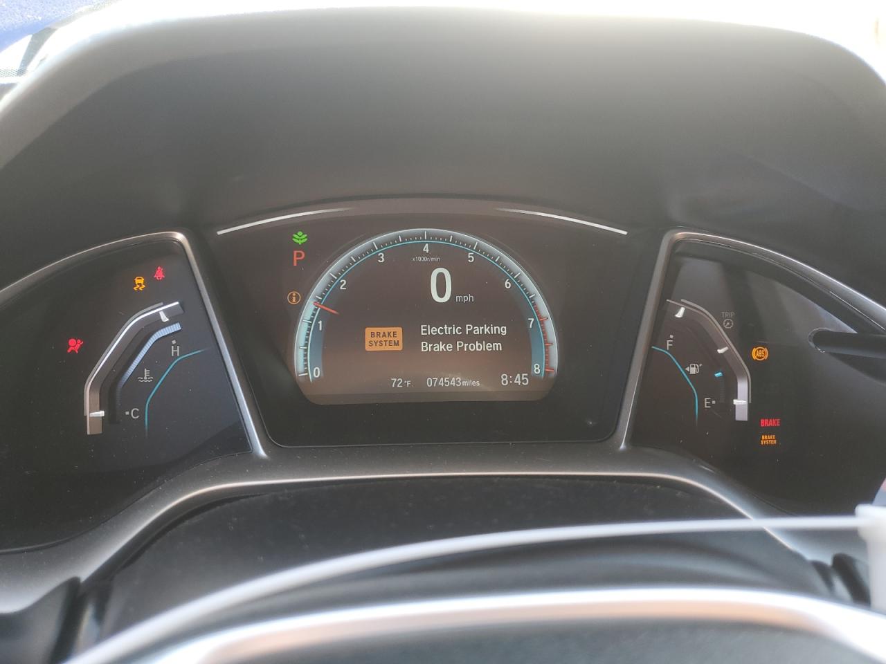 19XFC2F74JE201300 HONDA CIVIC 2018