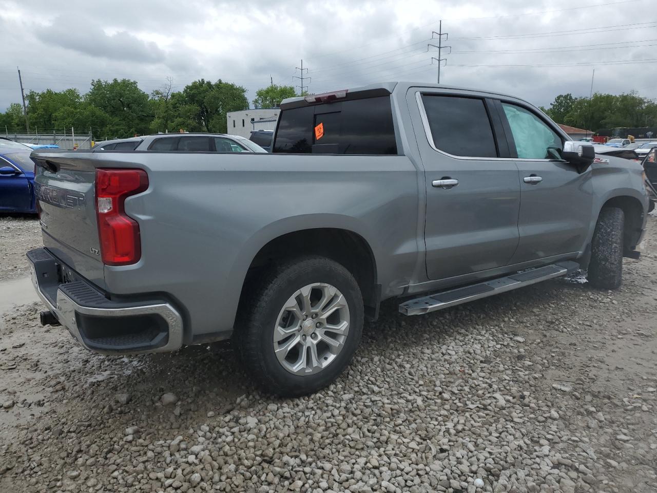 CHEVROLET ALL Models 2024 VIN 1GCUDGE8XRZ292939 фото 3