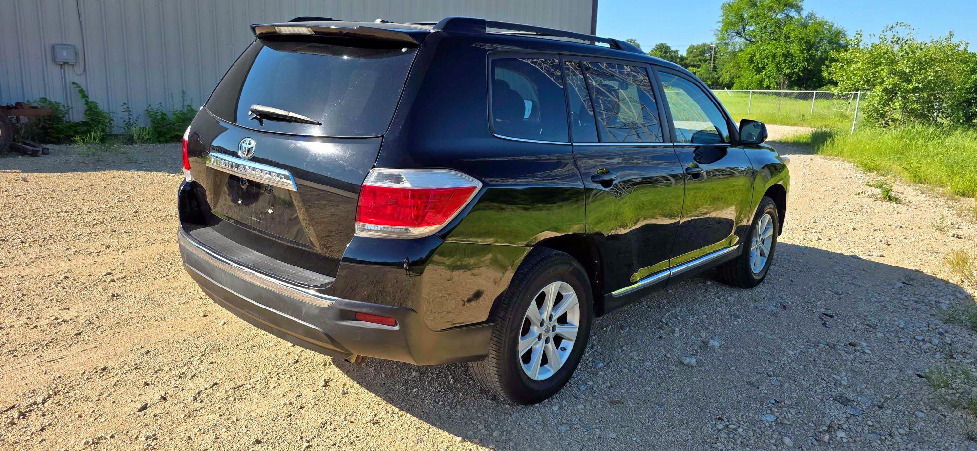 Parquets TOYOTA HIGHLANDER 2012 Czarny