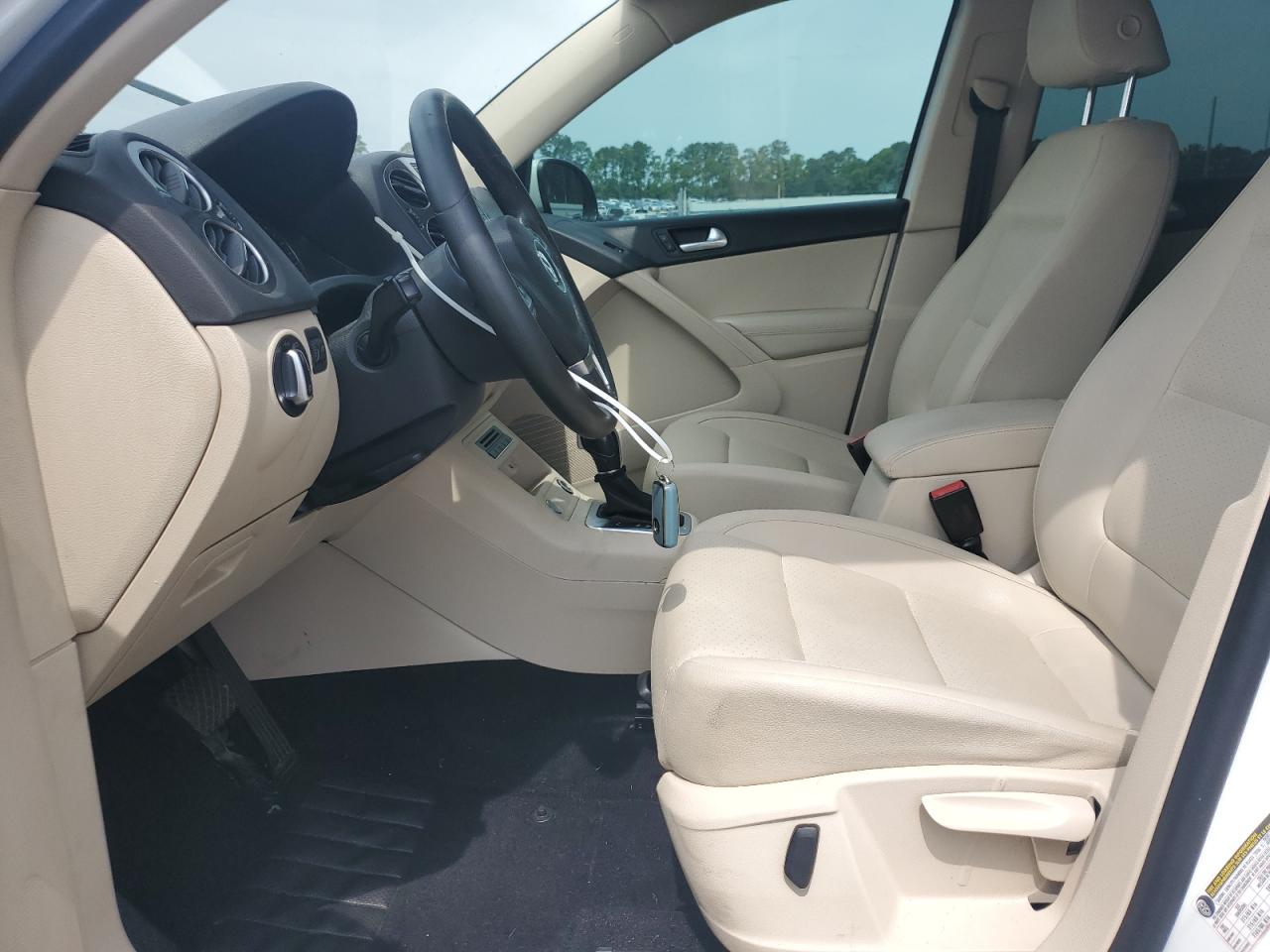 2017 Volkswagen Tiguan S VIN: WVGAV7AX7HK017676 Lot: 58487455