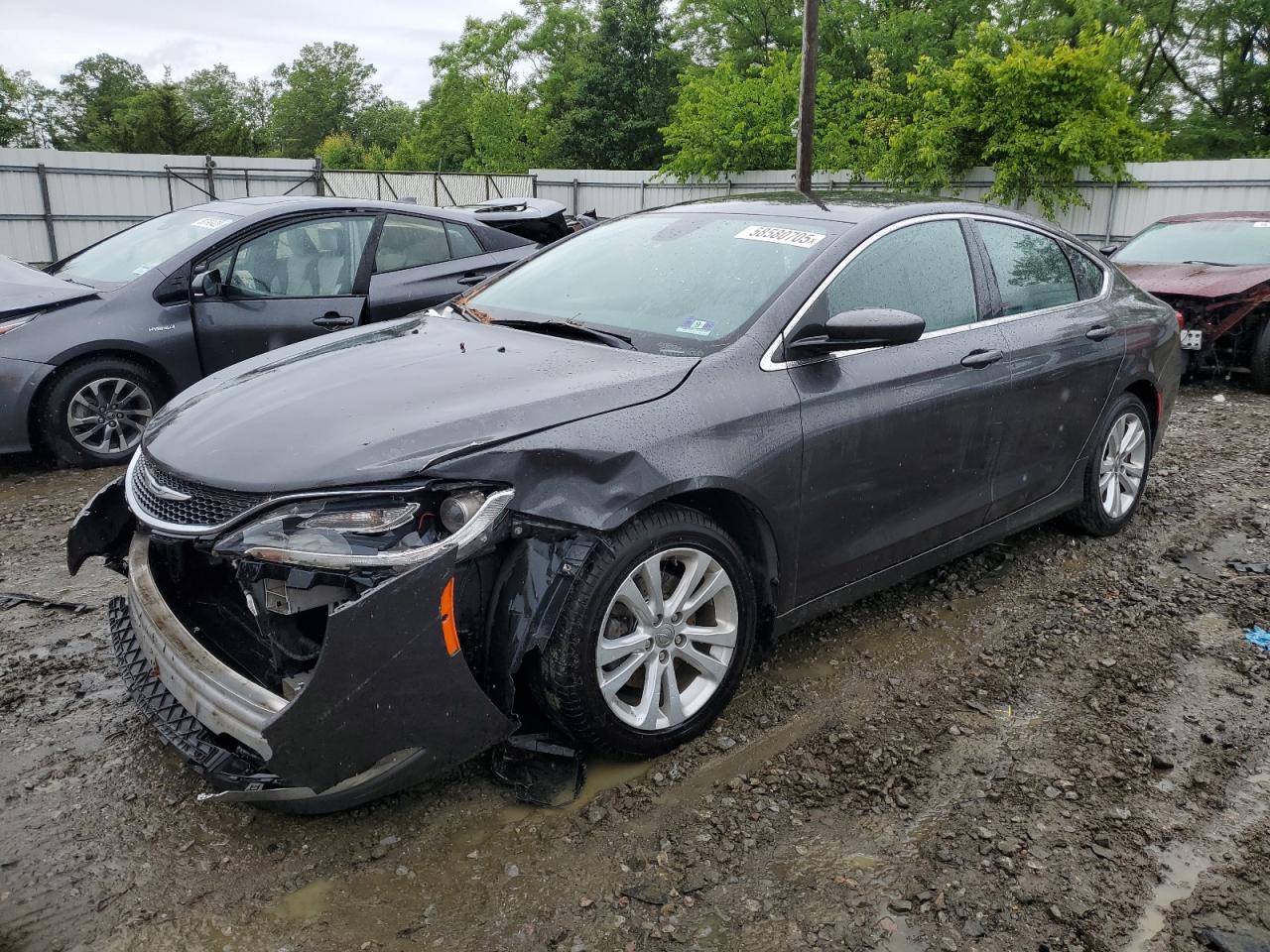 2015 Chrysler 200 Limited zu verkaufen in Windsor, NJ - Front End