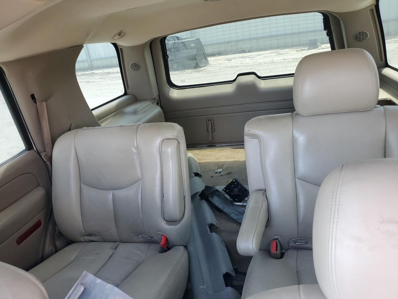 2005 Chevrolet Tahoe C1500 VIN: 1GNEC13T35R179038 Lot: 56677315
