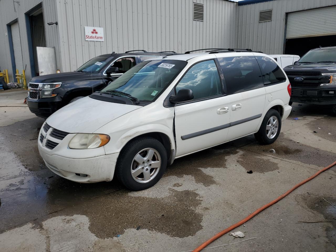 2007 Dodge Caravan Sxt للبيع في New Orleans، LA - Front End