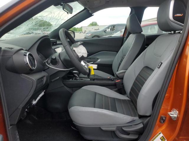  NISSAN KICKS 2024 Pomarańczowy